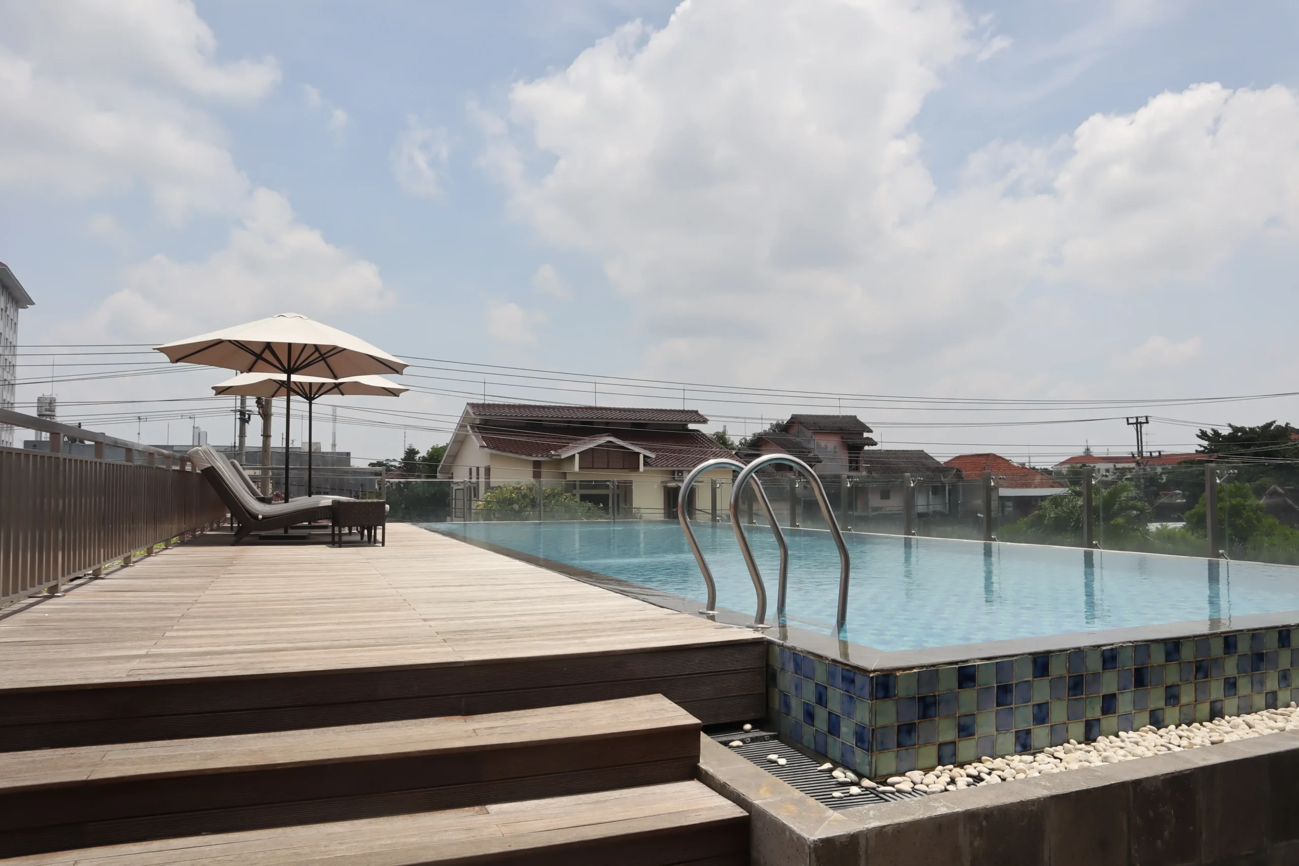Swimming Pool img 2509
