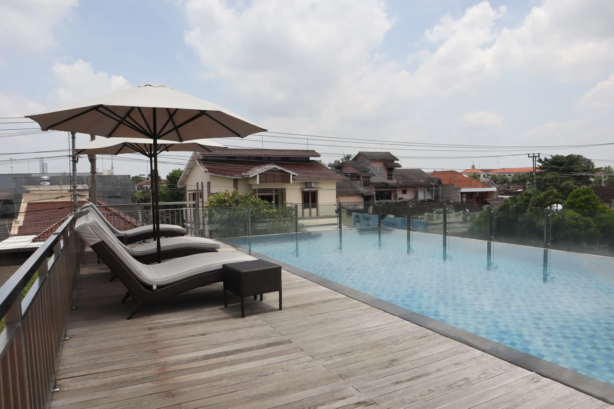 Swimming Pool img 2511